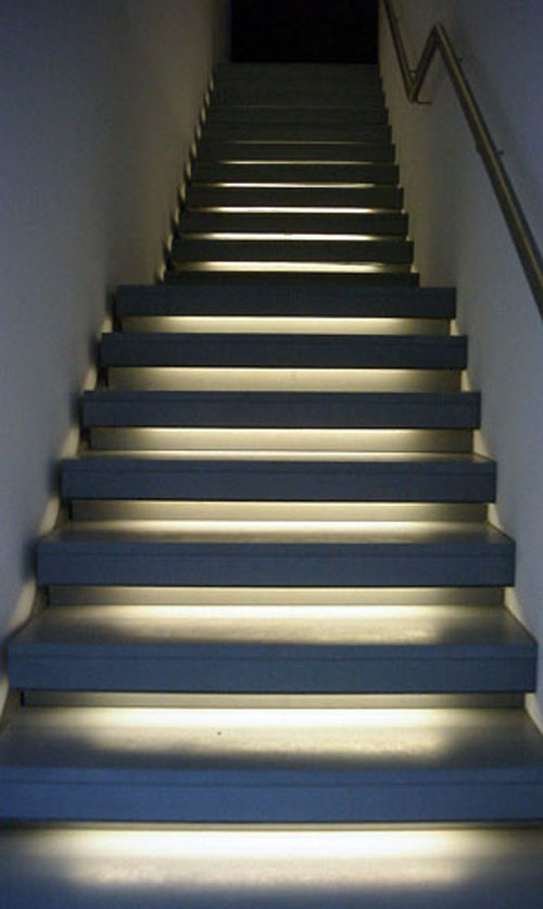 Dat Backhus Treppe beleuchtet